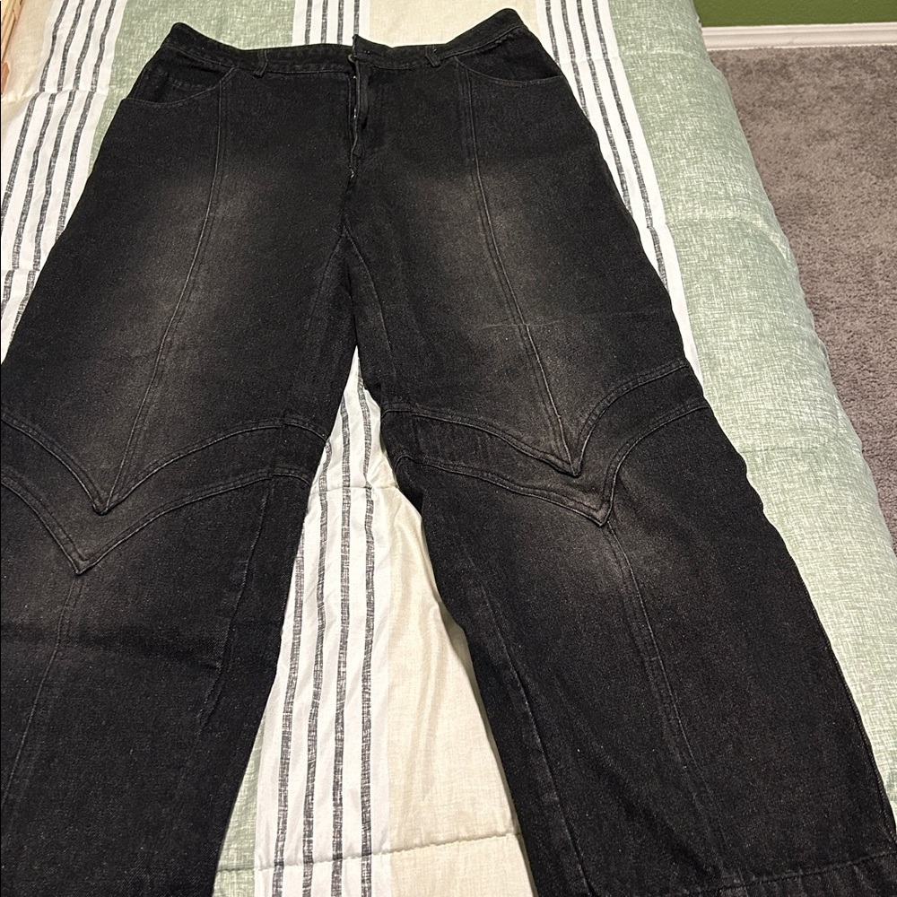 Black Jeans